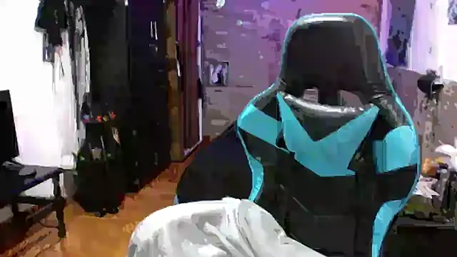 AngelaQueen  online show from October 19, 4:40 pm