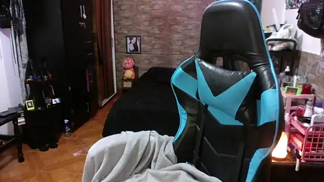 AngelaQueen  online show from January 15, 4:22 pm