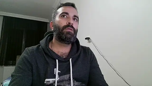 Snapshot of tgltplsr chatting on December 18, 10:13 pm tgltplsr online show from December 18, 10:13 pm