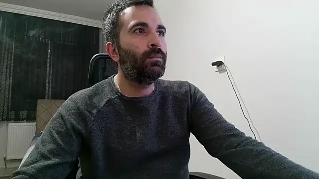 Snapshot of tgltplsr chatting on January 4, 11:27 pm tgltplsr online show from January 4, 11:27 pm