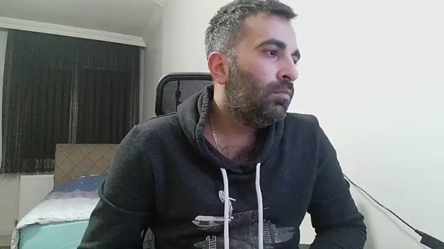 Snapshot of tgltplsr chatting on January 21, 1:18 am tgltplsr online show from January 21, 1:18 am