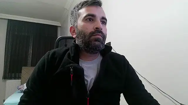 Snapshot of tgltplsr chatting on February 1, 10:55 pm tgltplsr online show from February 1, 10:55 pm