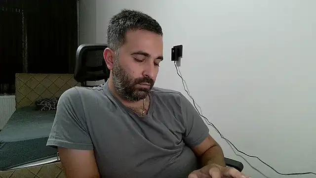 Snapshot of tgltplsr chatting on September 15, 10:43 pm tgltplsr online show from September 15, 10:43 pm