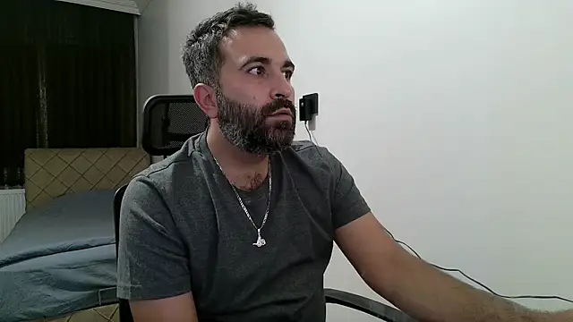 Snapshot of tgltplsr chatting on October 1, 1:55 am tgltplsr online show from October 1, 1:55 am