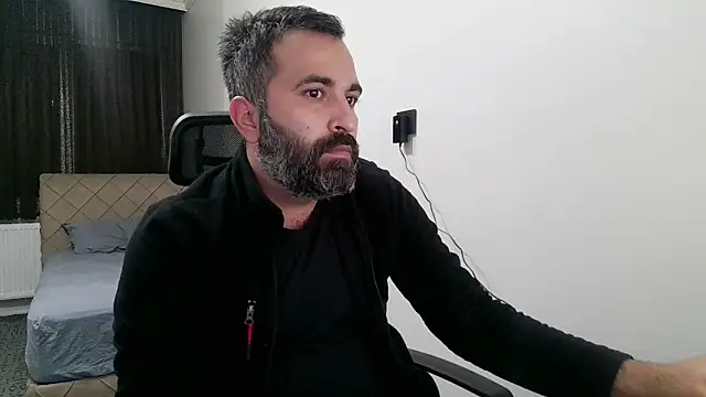 Snapshot of tgltplsr chatting on November 3, 11:59 pm tgltplsr online show from November 3, 11:59 pm