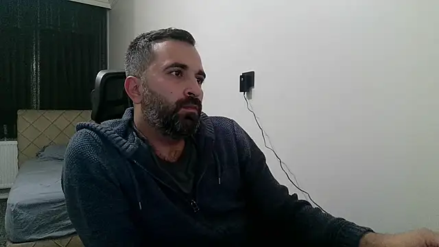 Snapshot of tgltplsr chatting on November 11, 9:26 pm tgltplsr online show from November 11, 9:26 pm