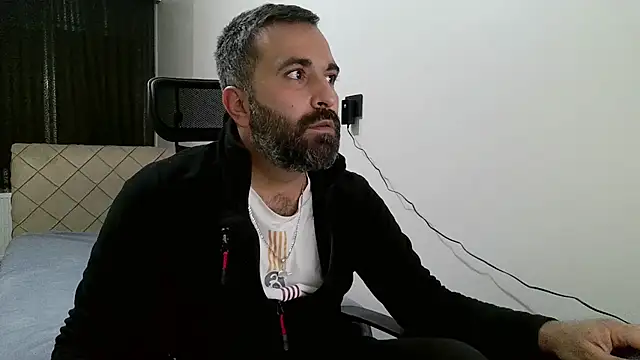 Snapshot of tgltplsr chatting on November 22, 4:11 am tgltplsr online show from November 22, 4:11 am