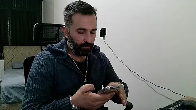 Snapshot of tgltplsr chatting on November 26, 9:49 pm tgltplsr online show from November 26, 9:49 pm