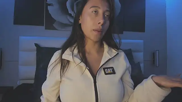 Snapshot of lena_banks chatting on December 1, 10:04 pm lena banks online show from December 1, 10:04 pm