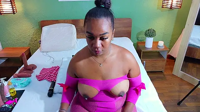 dannaahbrown online show from January 15, 2:21 pm