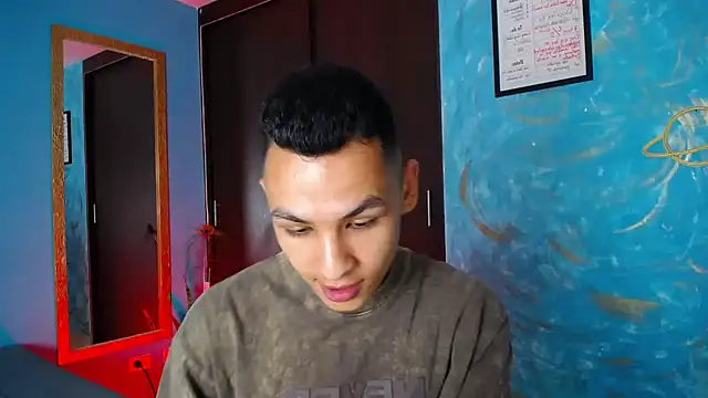 Snapshot of liuscast22 chatting on January 24, 12:31 pm liuscast22 online show from January 24, 12:31 pm