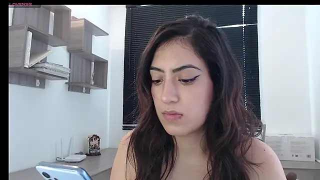 Snapshot of MIYESSI chatting on January 31, 6:36 pm MIYESSI online show from January 31, 6:36 pm