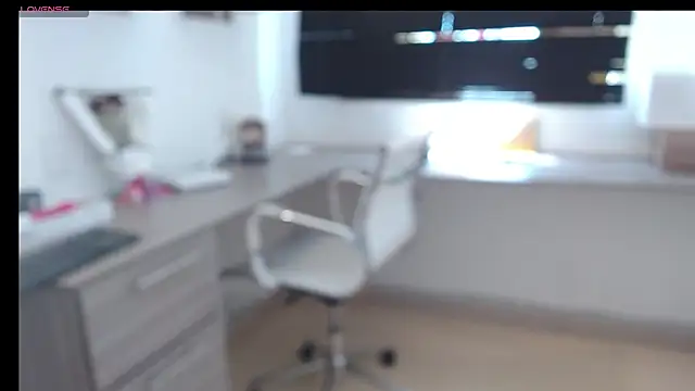 Snapshot of MIYESSI chatting on March 4, 6:29 pm MIYESSI online show from March 4, 6:29 pm