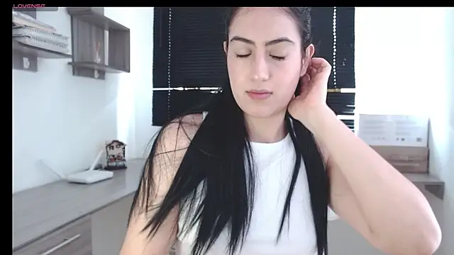 Snapshot of MIYESSI chatting on March 12, 5:07 pm MIYESSI online show from March 12, 5:07 pm