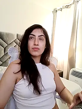 Snapshot of MIYESSI chatting on November 30, 5:17 pm MIYESSI online show from November 30, 5:17 pm