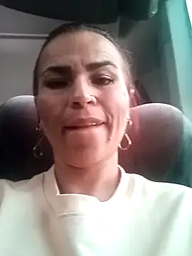 Snapshot of KaiicyQuuen chatting on February 14, 8:59 pm KaiicyQuuen online show from February 14, 8:59 pm