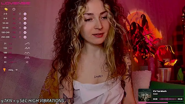 IttyKitty online show from November 22, 10:09 pm