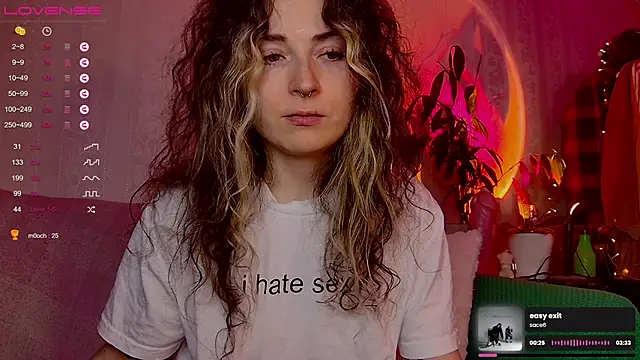 IttyKitty online show from February 24, 1:14 am