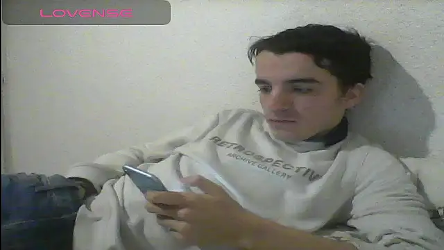 Snapshot of Tombgy07 chatting on January 27, 8:28 pm Tombgy07 online show from January 27, 8:28 pm