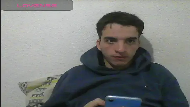 Snapshot of Tombgy07 chatting on March 2, 9:22 pm Tombgy07 online show from March 2, 9:22 pm