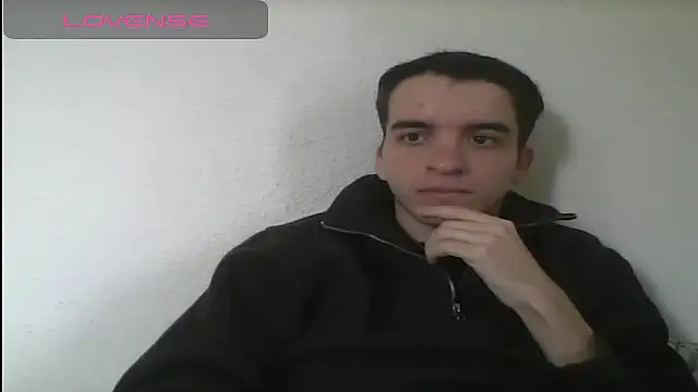 Snapshot of Tombgy07 chatting on March 5, 1:17 pm Tombgy07 online show from March 5, 1:17 pm