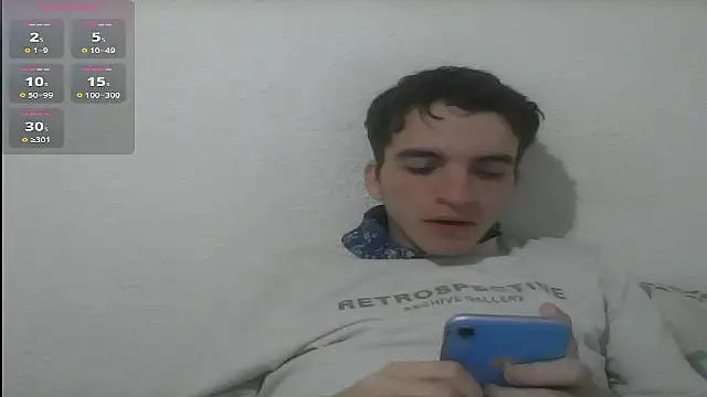 Snapshot of Tombgy07 chatting on March 16, 8:43 pm Tombgy07 online show from March 16, 8:43 pm