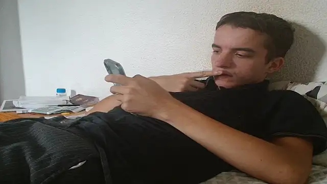 Snapshot of Tombgy07 chatting on September 14, 12:59 pm Tombgy07 online show from September 14, 12:59 pm