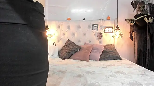 Snapshot of SakuraLee_ chatting on October 29, 1:35 pm SakuraLee online show from October 29, 1:35 pm