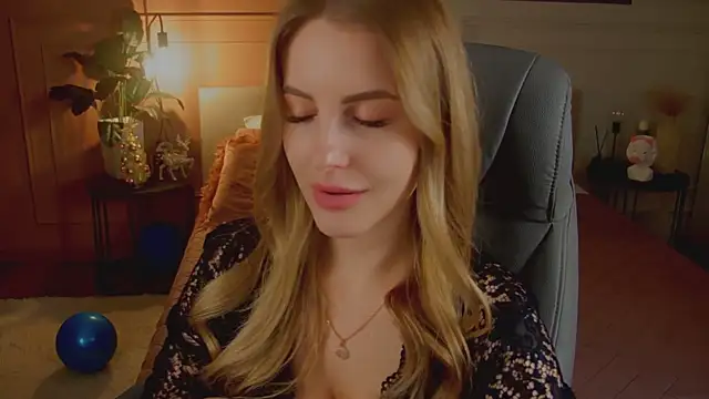 anita blairr online show from December 15, 12:59 am