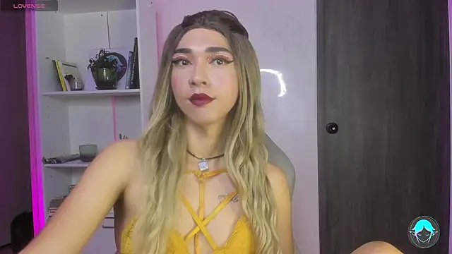 sofi elfqueen online show from February 21, 12:27 am