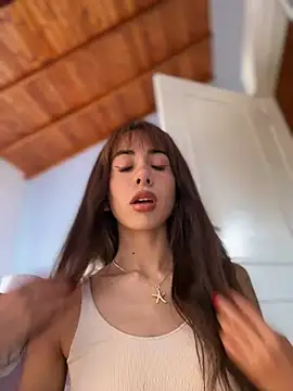 lauravasquez online show from April 30, 4:02 pm