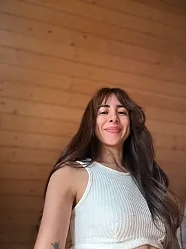 Snapshot of lauravasquez chatting on June 16, 7:55 am lauravasquez online show from June 16, 7:55 am