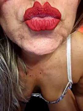 madame tesuda0 online show from March 20, 9:35 pm