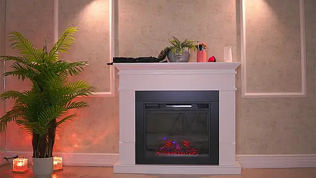 Abbela White online show from December 5, 6:44 am