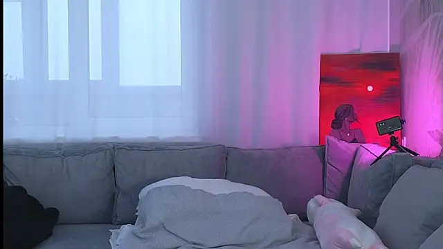 lily  foster online show from January 29, 7:25 am