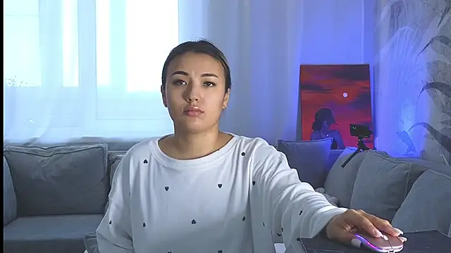 lily  foster online show from February 17, 5:58 am