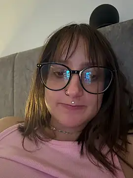 Megan lu2 online show from May 26, 9:16 am