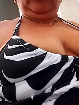 HORNY MATURE25 online show from January 18, 6:53 pm