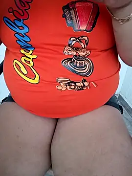 Snapshot of HORNY_MATURE25 chatting on December 2, 10:27 pm HORNY MATURE25 online show from December 2, 10:27 pm