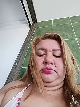 Snapshot of HORNY_MATURE25 chatting on July 22, 2:09 pm HORNY MATURE25 online show from July 22, 2:09 pm