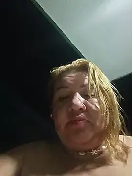 Snapshot of HORNY_MATURE25 chatting on July 24, 3:37 am HORNY MATURE25 online show from July 24, 3:37 am