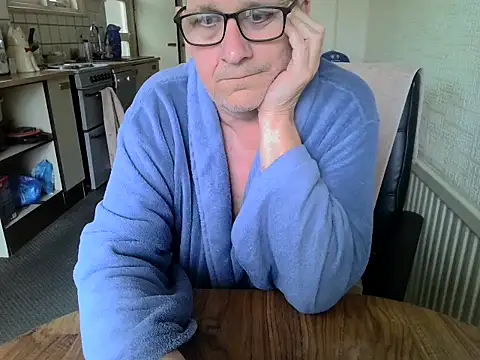 daddyflash online show from April 28, 7:13 am
