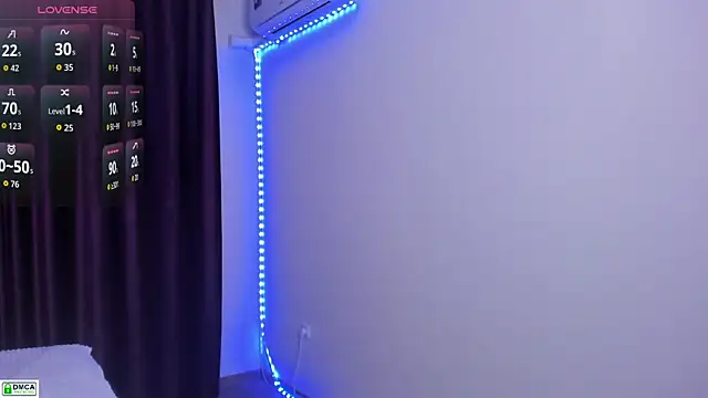 Snapshot of goodnightkitty chatting on November 6, 10:10 pm goodnightkitty online show from November 6, 10:10 pm