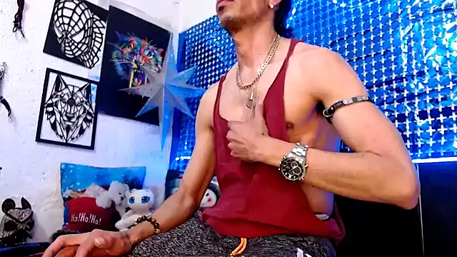 Snapshot of Mensecret69 chatting on December 31, 11:39 pm Mensecret69 online show from December 31, 11:39 pm