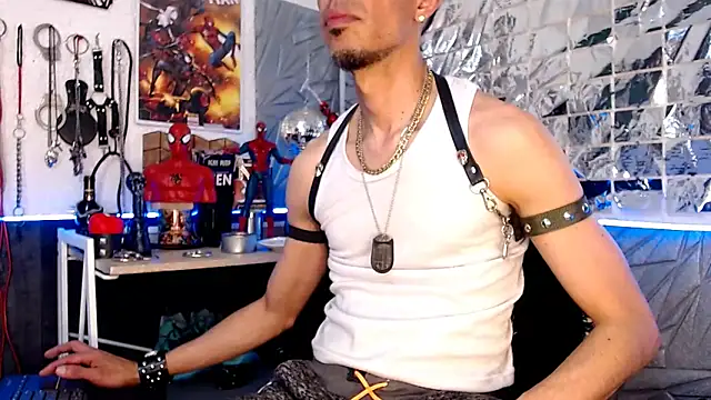 Snapshot of Mensecret69 chatting on February 21, 2:06 am Mensecret69 online show from February 21, 2:06 am