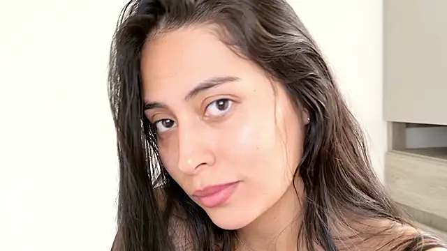 Snapshot of Sophie__Foxxx chatting on February 19, 3:05 pm Sophie Foxxx online show from February 19, 3:05 pm