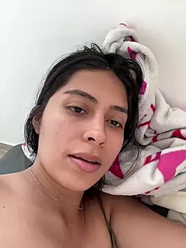 Snapshot of Sophie__Foxxx chatting on March 4, 8:38 pm Sophie Foxxx online show from March 4, 8:38 pm