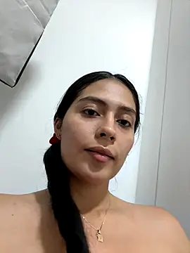 Snapshot of Sophie__Foxxx chatting on October 13, 1:16 am Sophie Foxxx online show from October 13, 1:16 am