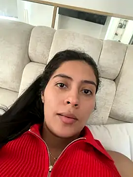 Snapshot of Sophie__Foxxx chatting on October 27, 7:29 pm Sophie Foxxx online show from October 27, 7:29 pm