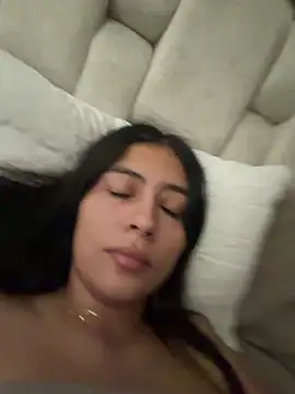 Snapshot of Sophie__Foxxx chatting on November 1, 5:15 pm Sophie Foxxx online show from November 1, 5:15 pm